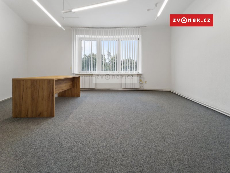 Pronájem kancelářských prostor v centru Zlína (36 m2)