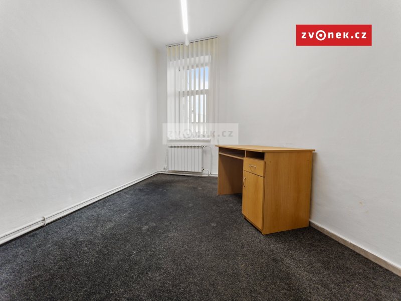 Pronájem kancelářských prostor v centru Zlína (36 m2)