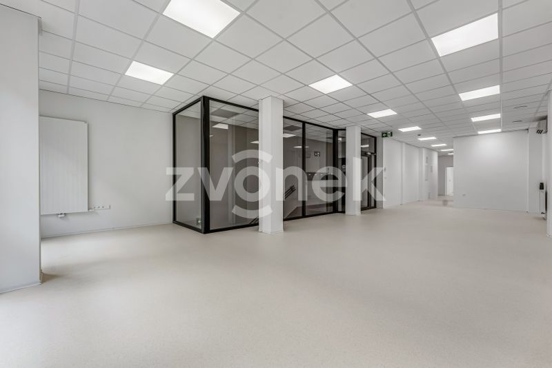 Pronájem obchodních / kancelářských prostor 108 m², ulice Rašínova, Zlín