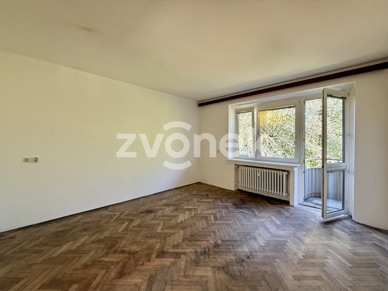 Prodej zděného  bytu 3+1 s balkonem, Zlín - Obeciny, ihned volný.