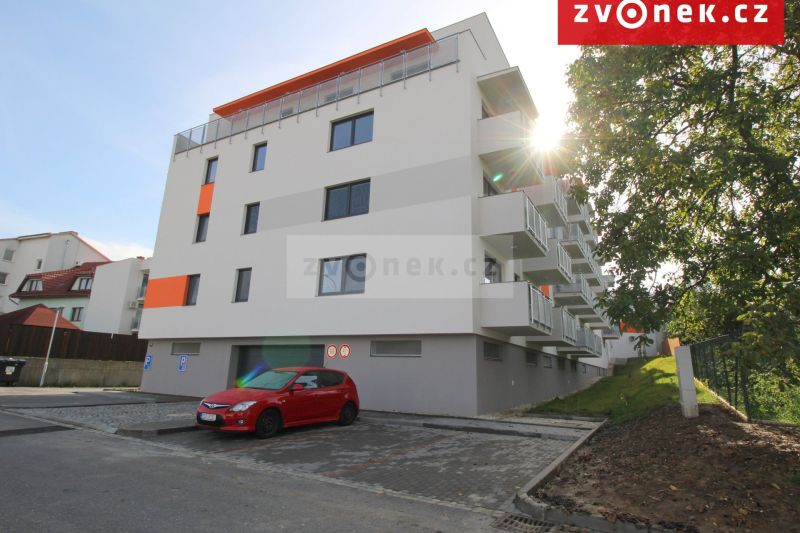 Pronájem garáže 18 m², Zlín - Malenovice