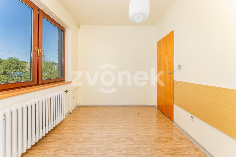 Prodej řadového rodinného domu se zahradou a garáží ve Valašských Kloboukách