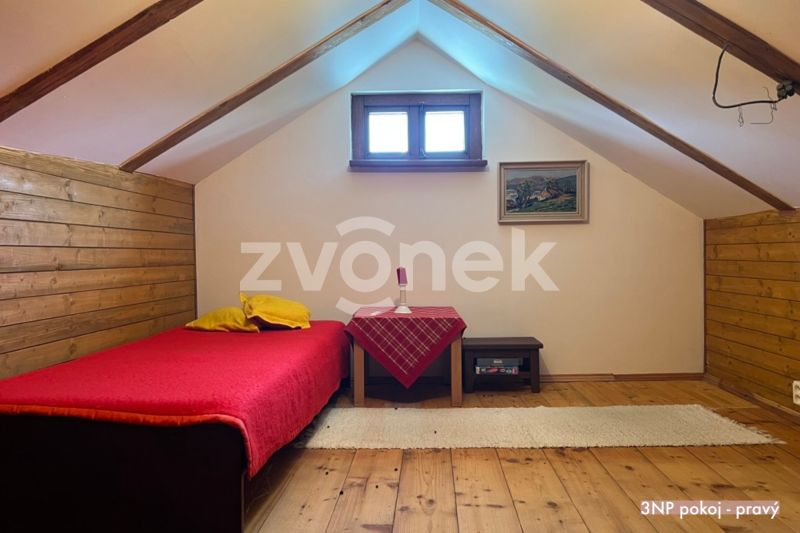 Kouzelný domov s uměleckým duchem, saunou a slunnou zahradou v Lechoticích