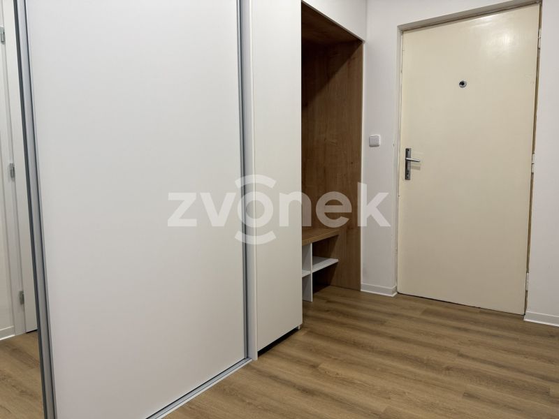 Pronájem bytu 2+1 56 m², Zlín