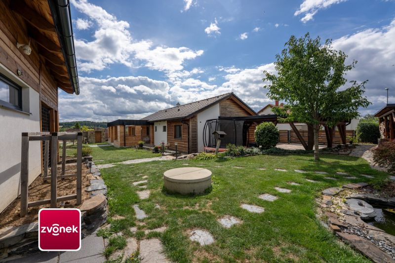 Prodej rodinného domu 4+kk, 191 m², Zádveřice-Raková