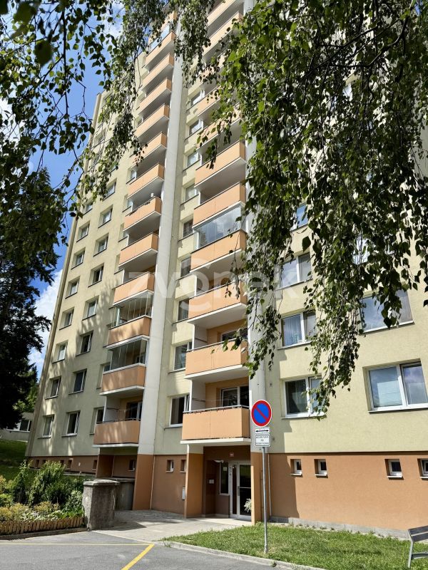 Prodej bytu 1+kk 28 m², Zlín - Prštné