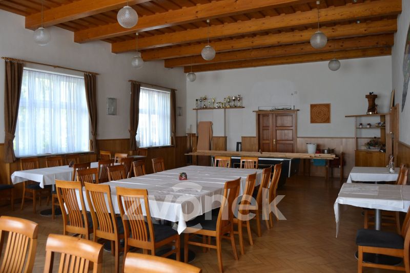 Penzion s restaurací - Huslenky