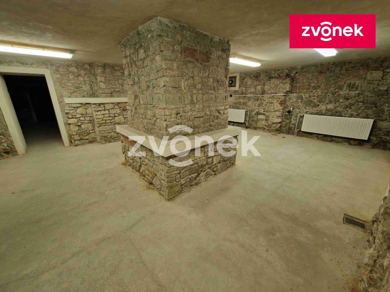 Pronájem obchodního prostoru 650 m², Uherské Hradiště