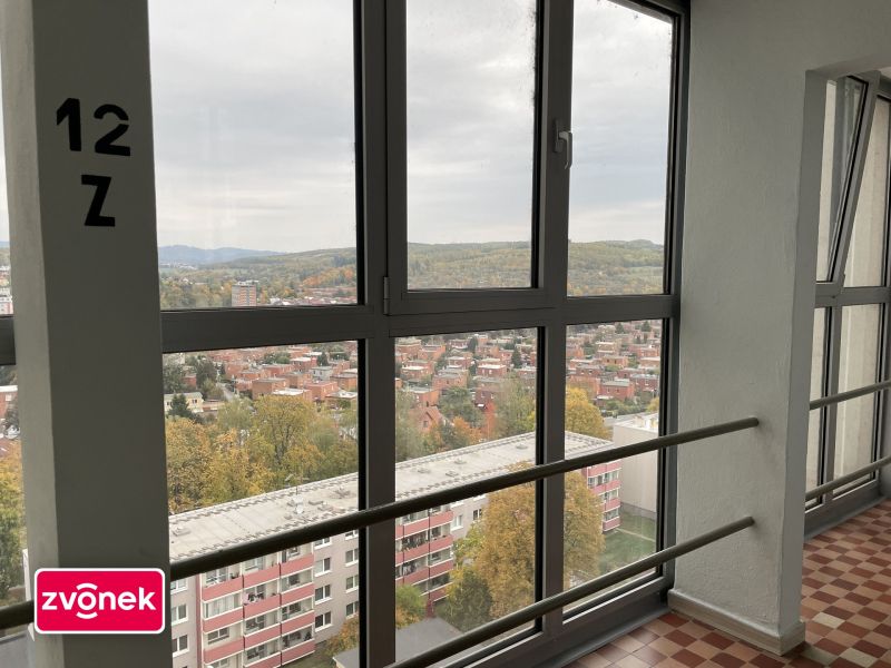 Prodej prostorného bytu 3+1 s balkonem, 66 m², Zlín centrum