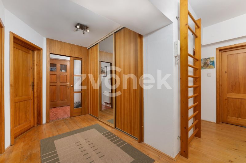 Prodej rodinného domu, Hvozdná
