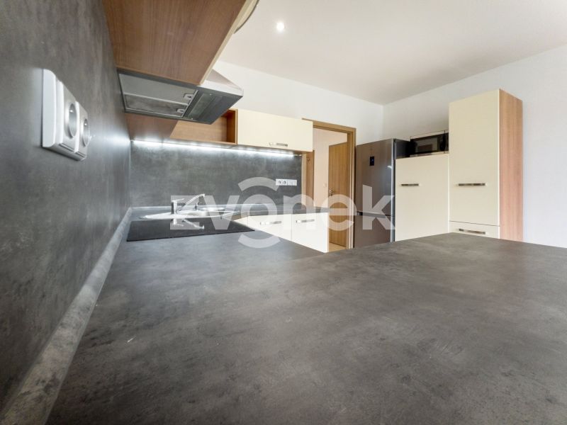 Pronájem bytu 2+kk 34 m², Zlín