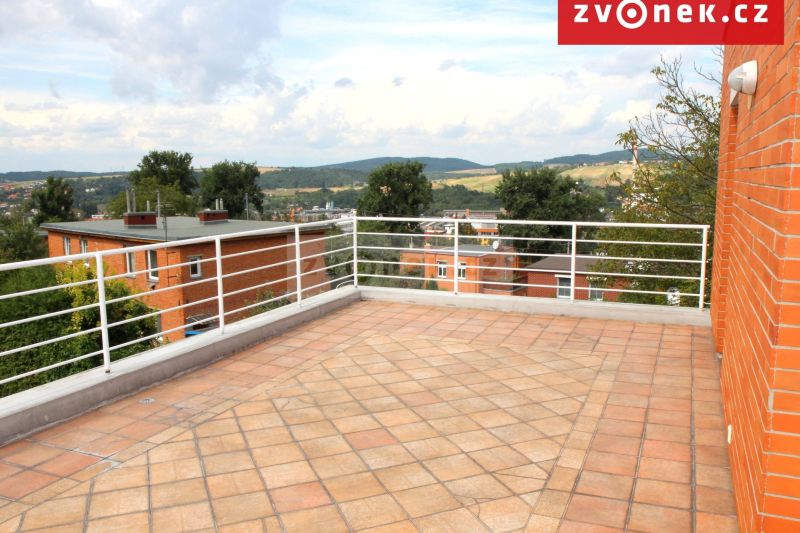Pronájem rodinného domu 200 m², Zlín