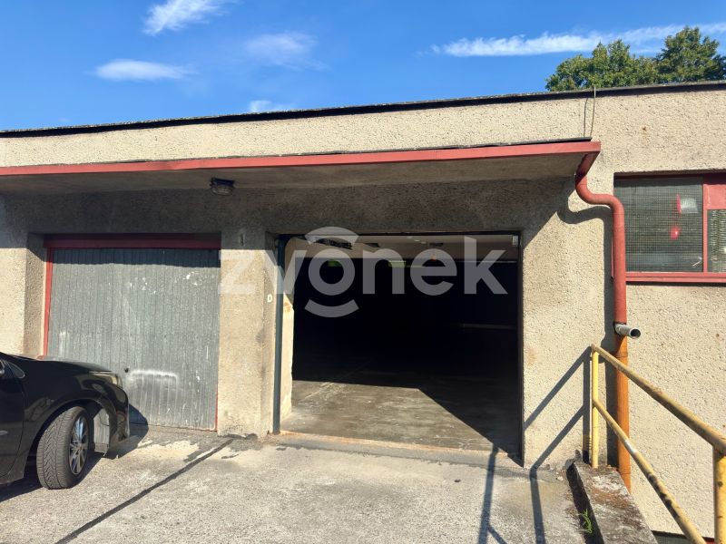 Prodej garáže 16 m², Zlín - Příluky