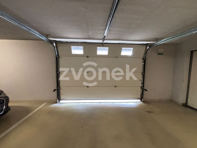 Pronájem garáže 20 m², Zlín