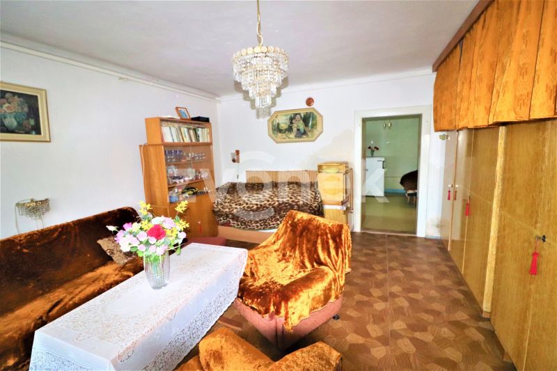 Prodej rodinného domu s velkou zahradou, Vlachovice - Vrbětice
