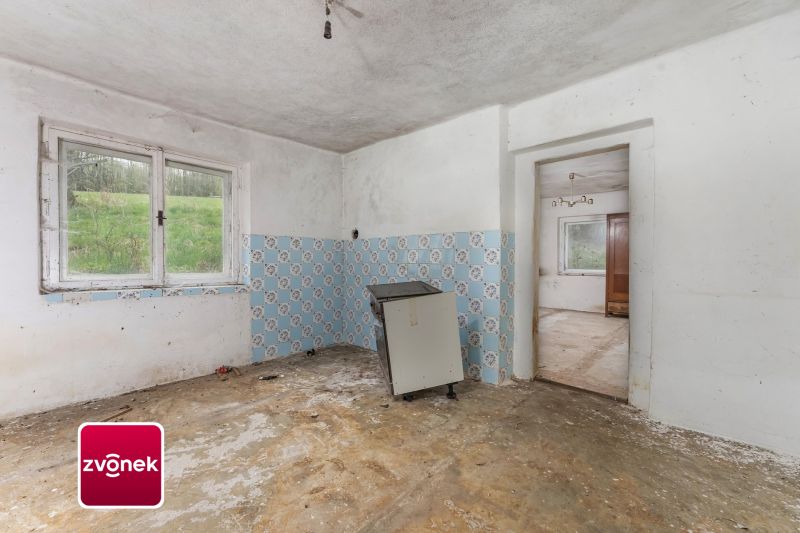 Výjimečný pozemek s domem na samotě u lesa, Březnice u Zlína