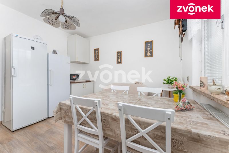Prodej rodinného domu 300 m², Ublo