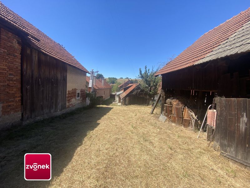 Prodej rodinného domu s velkou zahradou, Vlachovice - Vrbětice