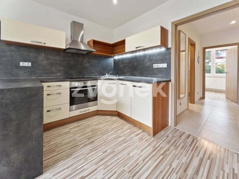 Pronájem bytu 2+kk 34 m², Zlín