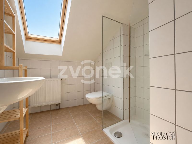 Pronájem pokoje v blízkosti centra Zlína | 4+1 | 6 000 Kč vč. poplatků