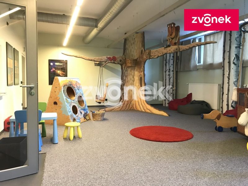 Kompletně vybavená kavárna s flexibilním využitím a startovacími podmínkami - Zlín, Kudlov