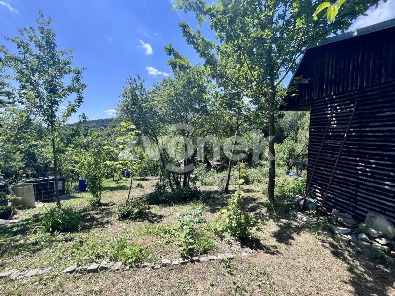 Prodej chatky se zahradou 351 m², Napajedla