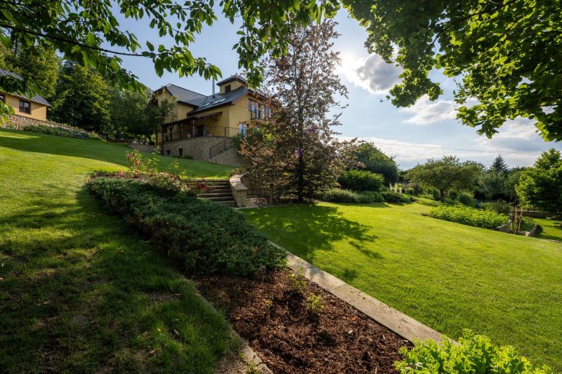 Nadstandardní vila Hranice, 7+1, 540m2 užitná plocha