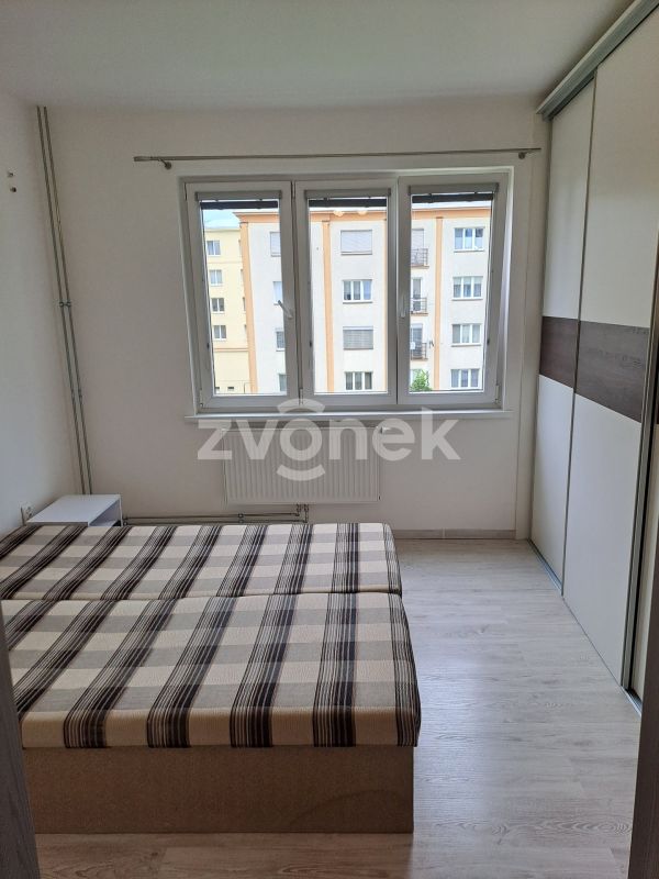 Pronájem bytu 2+1 53 m², Padělky - Zlín