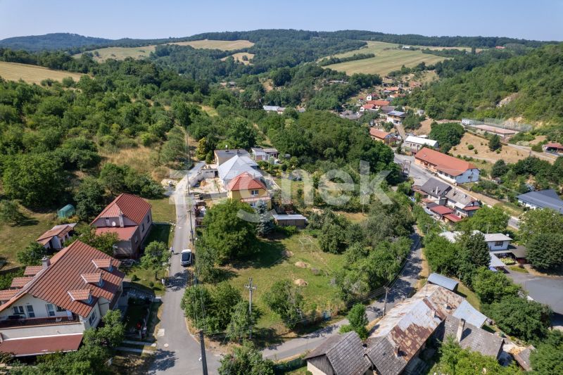 Prodej stavebního pozemku 1 282 m², Košíky