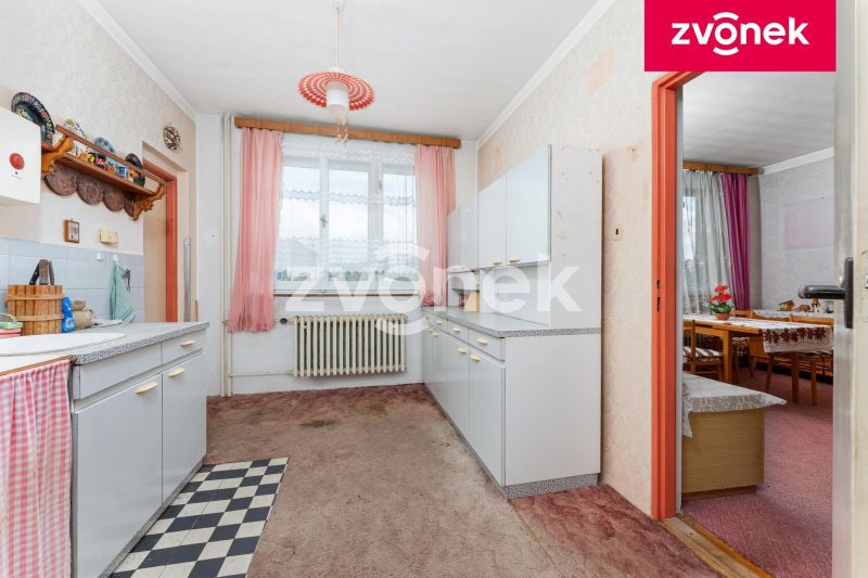 Prodej rodinného domu 250 m², Lukov