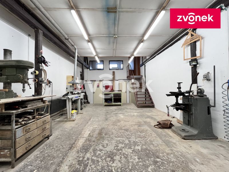 Pronájem skladu 210 m², Sazovice