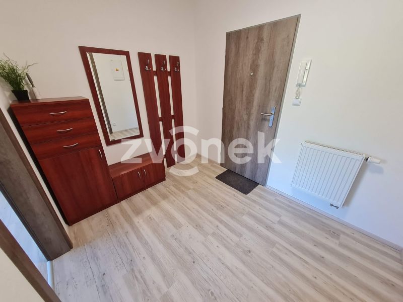 Pronájem bytu 2+kk 57 m², Zlín - Příluky