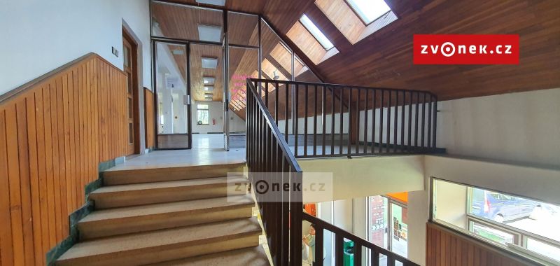 Pronájem obchodního prostoru 442 m², Spytihněv
