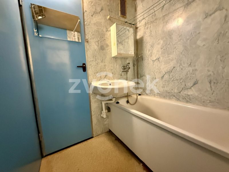 Prodej bytu 1+kk 28 m², Zlín - Prštné