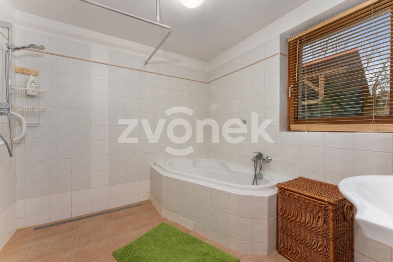 Prodej rodinného domu, Hvozdná