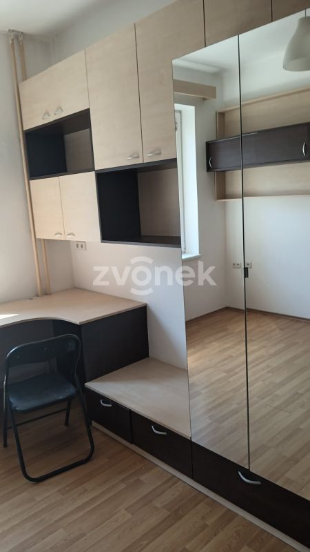 Pronájem garzonky - pokoje, Zlín - Zarámí, samostatný vstup .