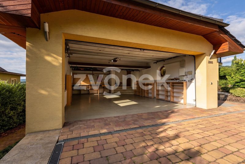 Nadstandardní vila Hranice, 7+1, 540m2 užitná plocha