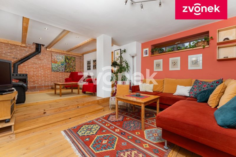 Prodej rodinného domu 312 m², Hvozdná