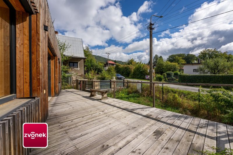Prodej moderní pasivní novostavby 5+1, 145 m² – pomezí Rožnova a Dolní Bečvy