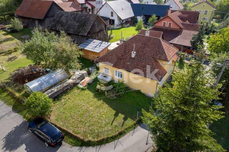 Rodinný dům 4+1 s možností rozšíření, Vlachovice