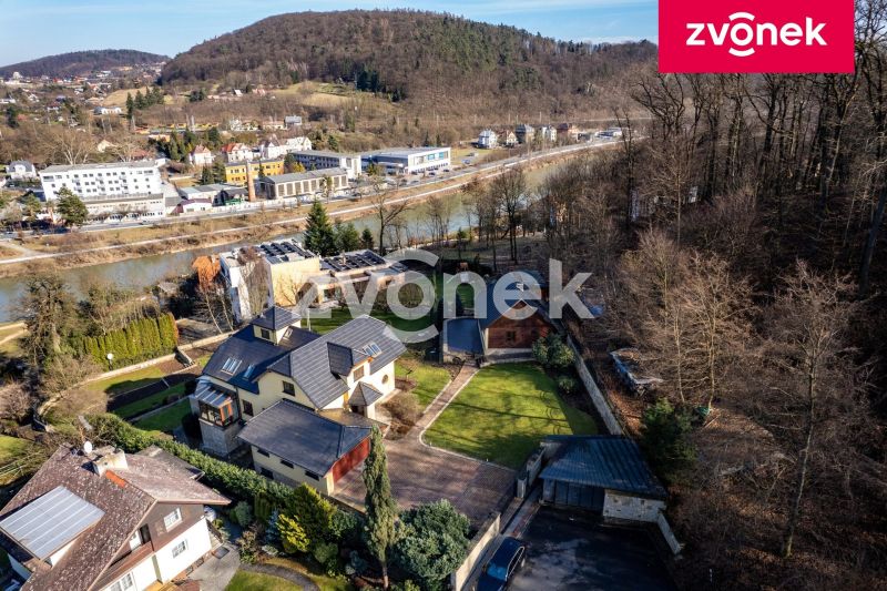 Prodej kanceláře 660 m², Hranice I-Město