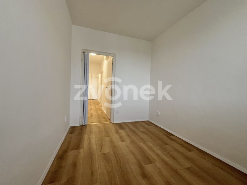 Pronájem bytu 3+1 62 m², Chropyně