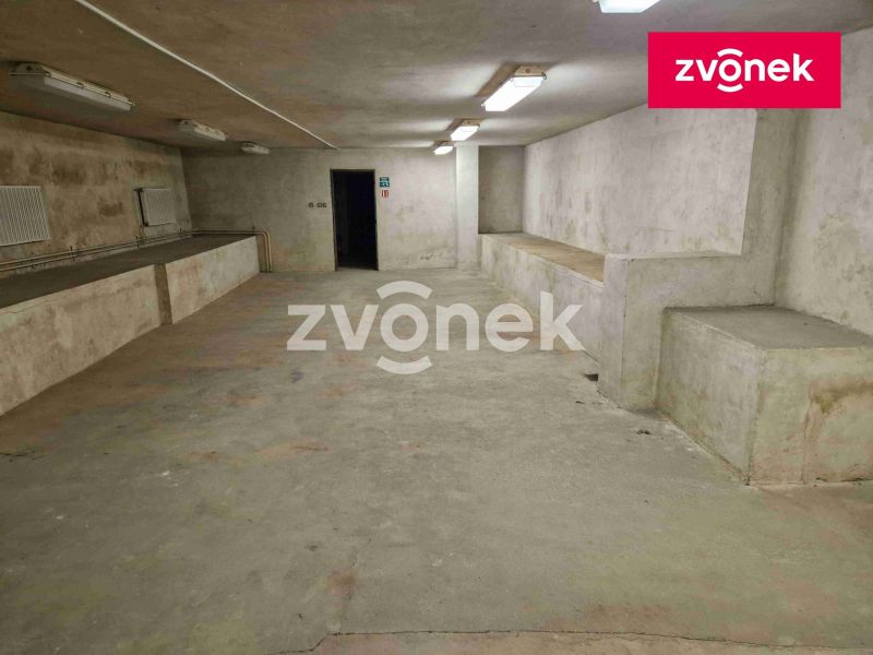 Pronájem obchodního prostoru 650 m², Uherské Hradiště