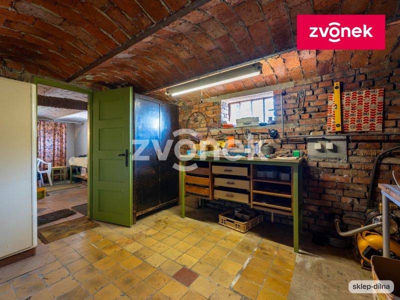 Prodej rodinného domu 190 m², Lukov