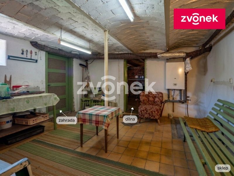 Prodej rodinného domu 190 m², Lukov