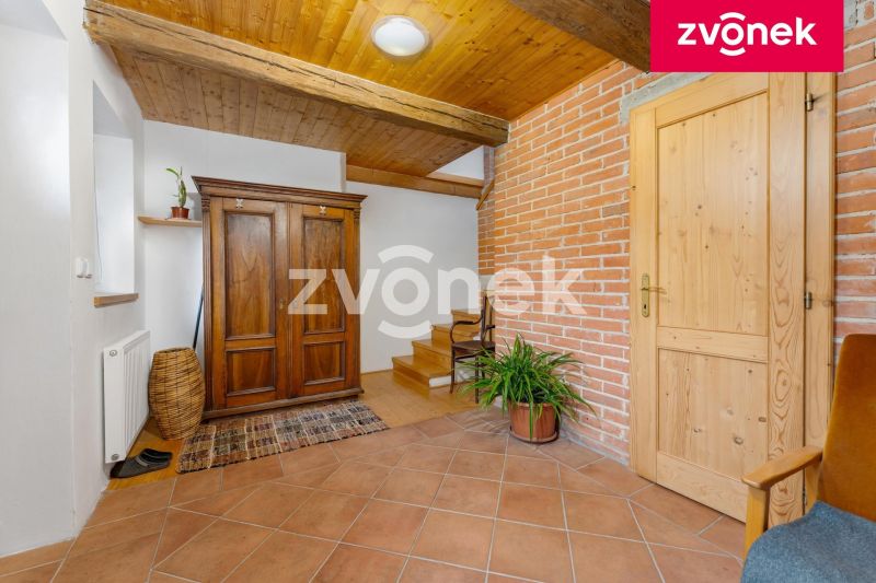 Prodej rodinného domu 312 m², Hvozdná