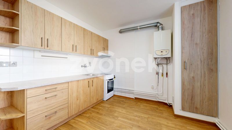 Pronájem bytu 3+1 67 m², Zlín - Malenovice