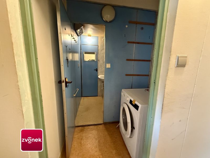 Prodej bytu 1+kk k rekonstrukci, 28 m², Zlín – Prštné
