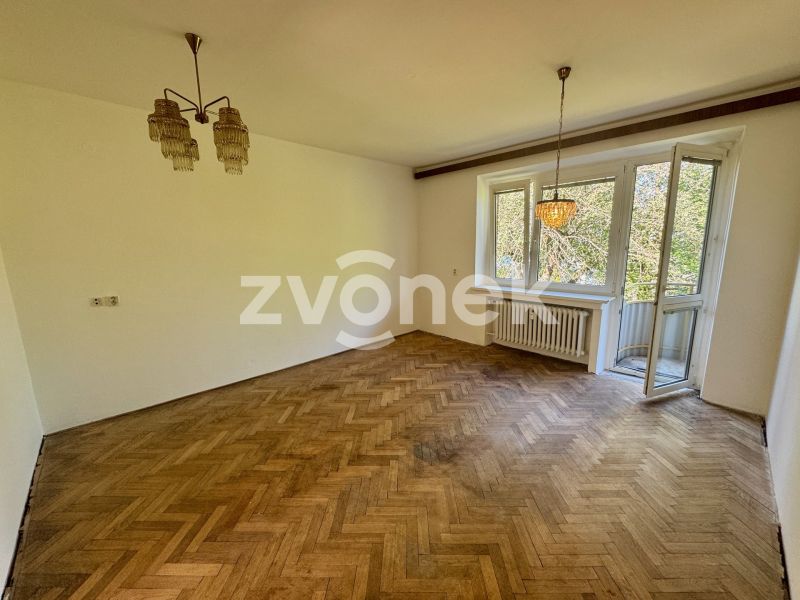 Prodej zděného  bytu 3+1 s balkonem, Zlín - Obeciny, ihned volný.
