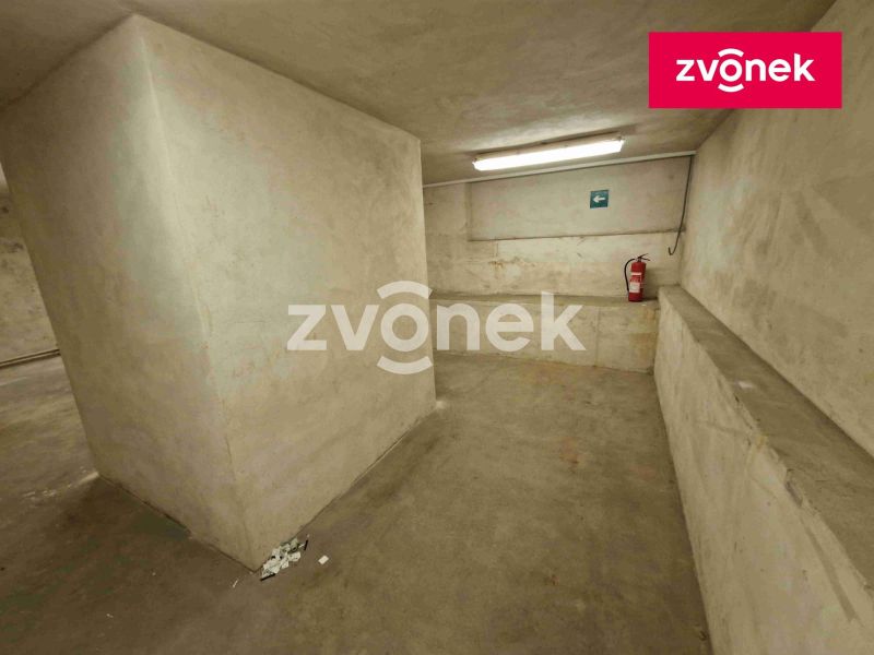 Pronájem obchodního prostoru 650 m², Uherské Hradiště